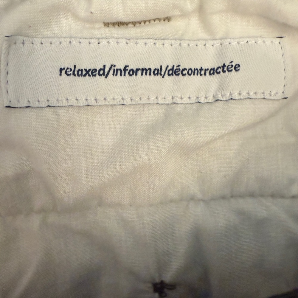 Amazon Essentials Khaki Pants - Picture 3 of 4